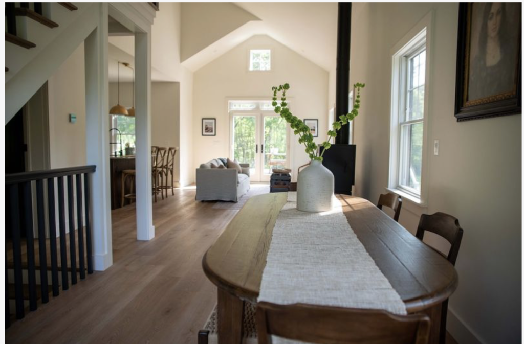 MODULAR HOME LIVING SPACE
